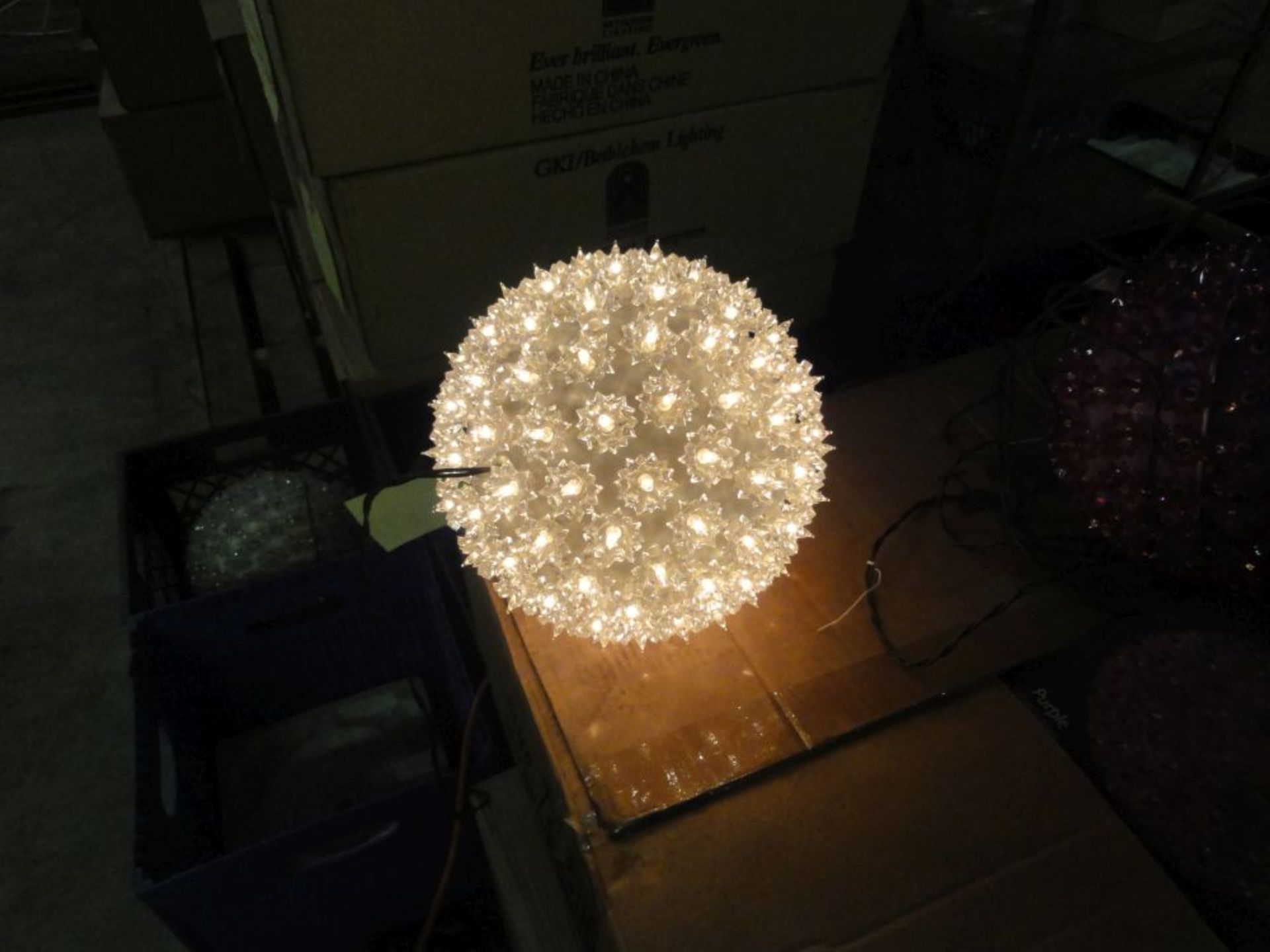 10" Light Sphere Balls, White