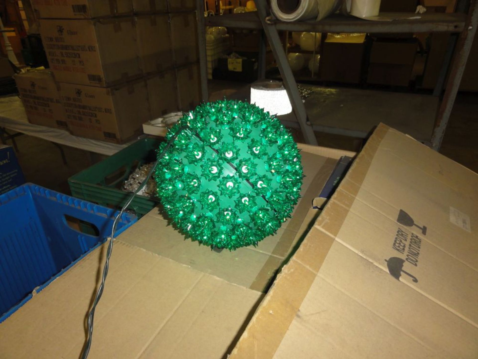 10" Light Sphere Balls, Green