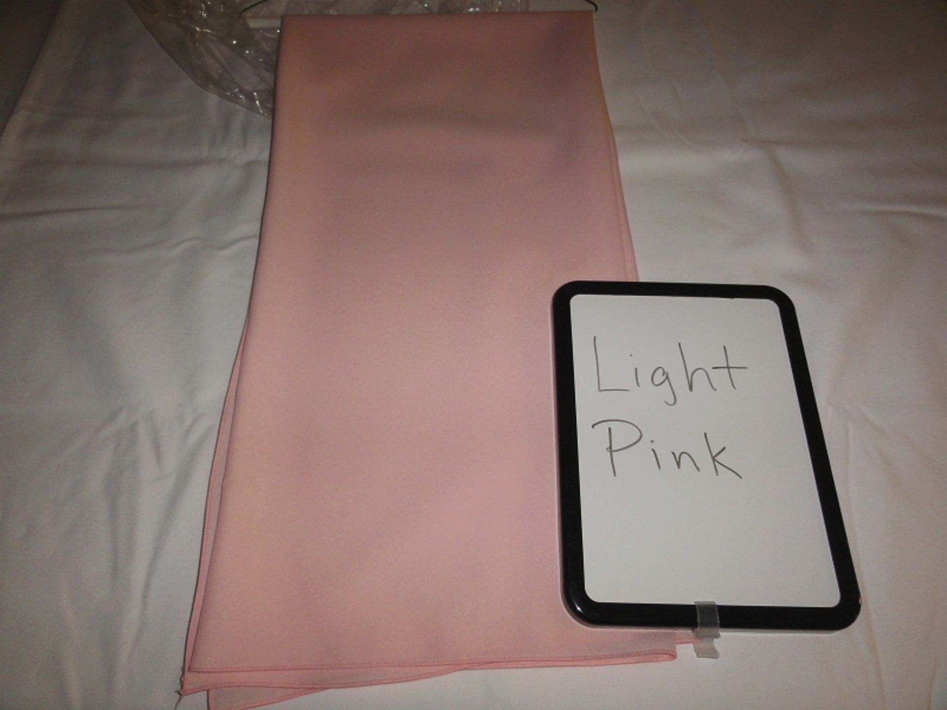 LINEN, POLY LIGHT PINK 90" ROUND