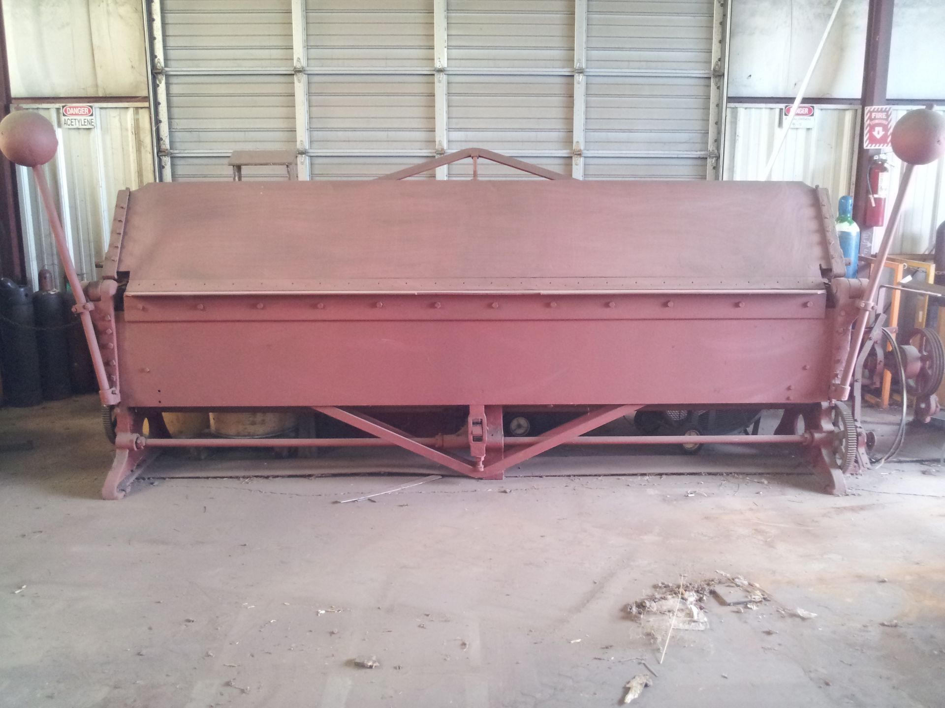 Powered Sheet Metal Brake, 12' x 3/16"