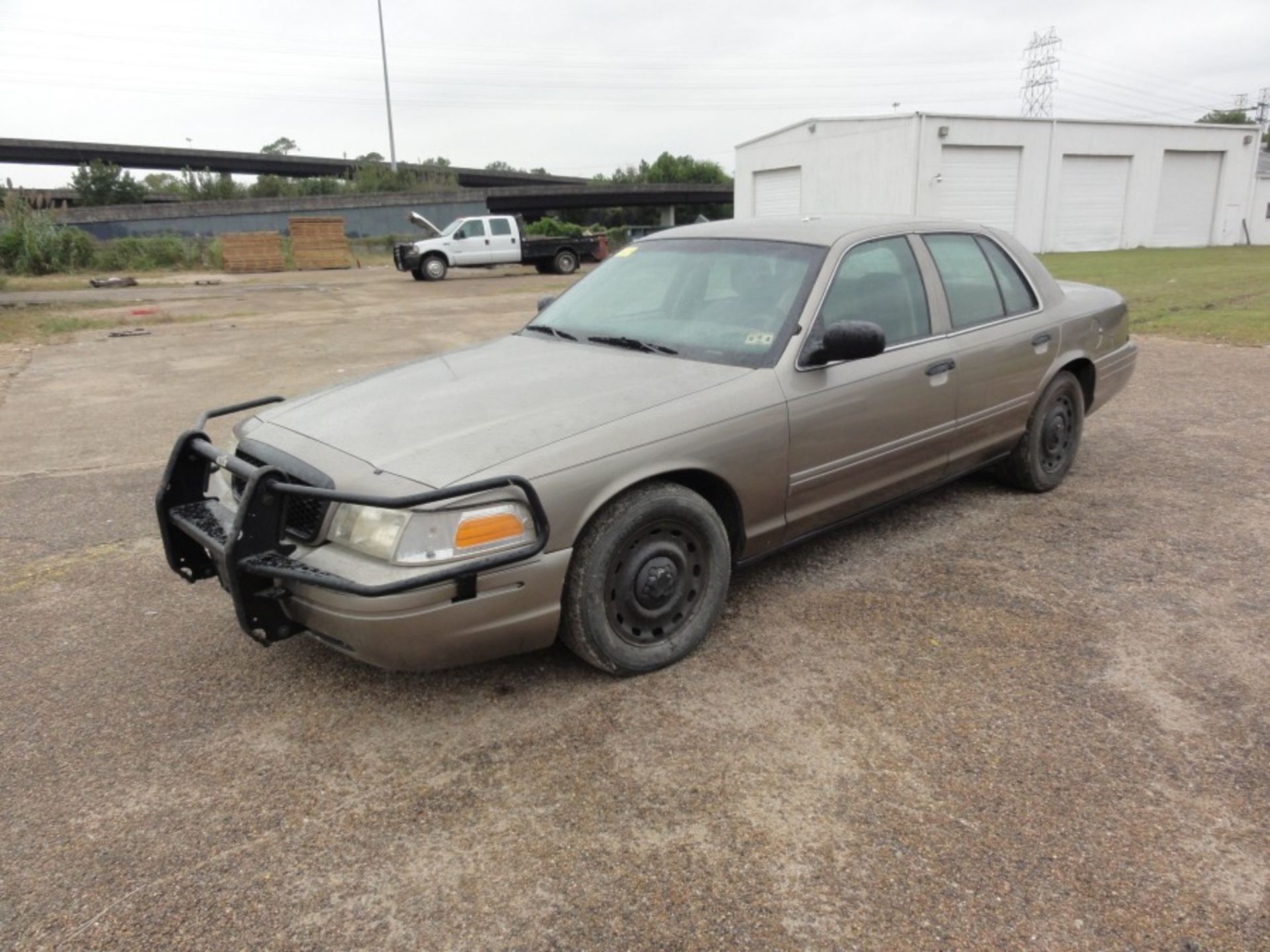 2005 Ford Crown Victoria Ex-Police Cruiser, - Image 2 of 5