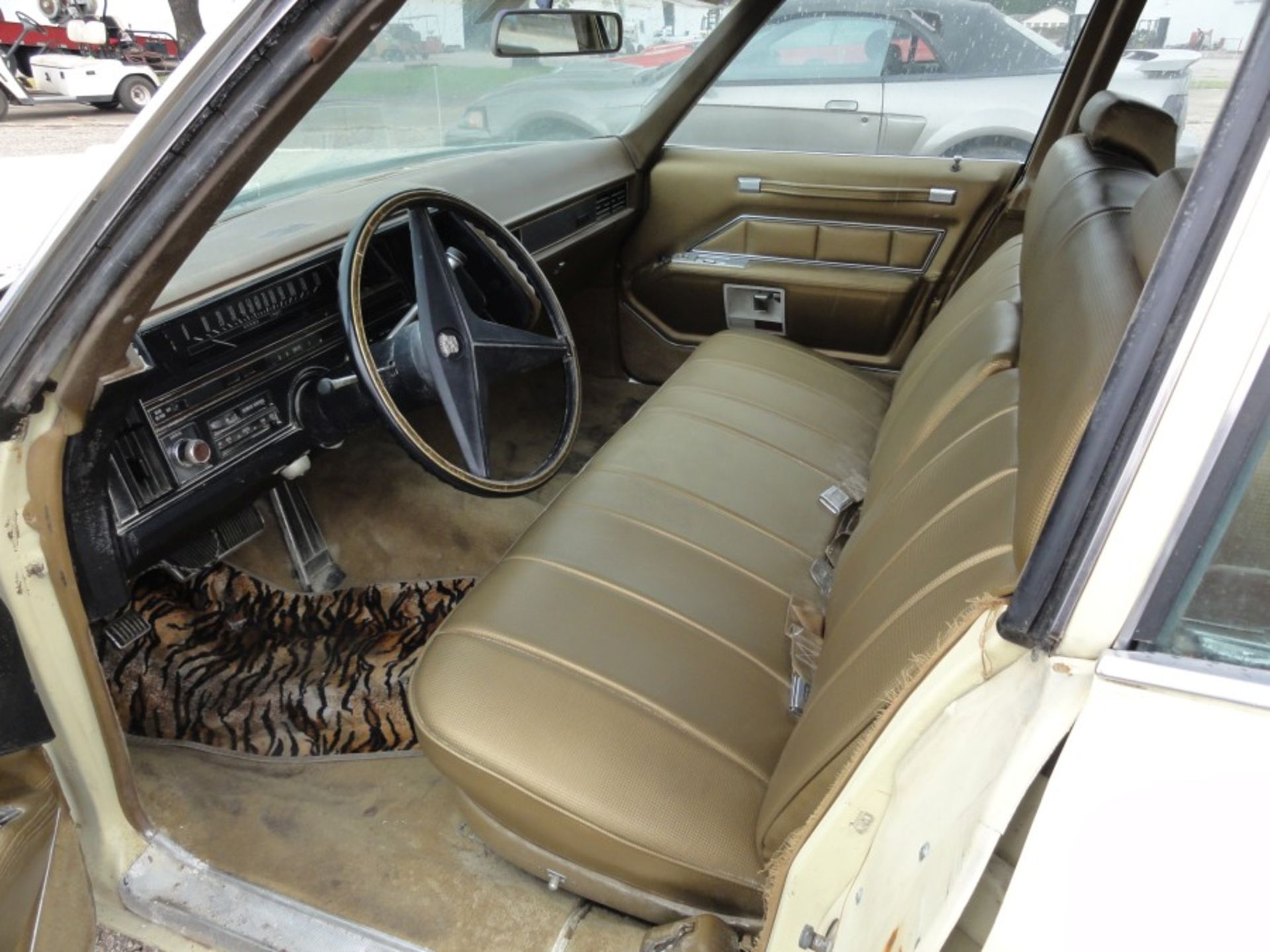 1969 Cadillac Sedan DeVille - Image 4 of 5