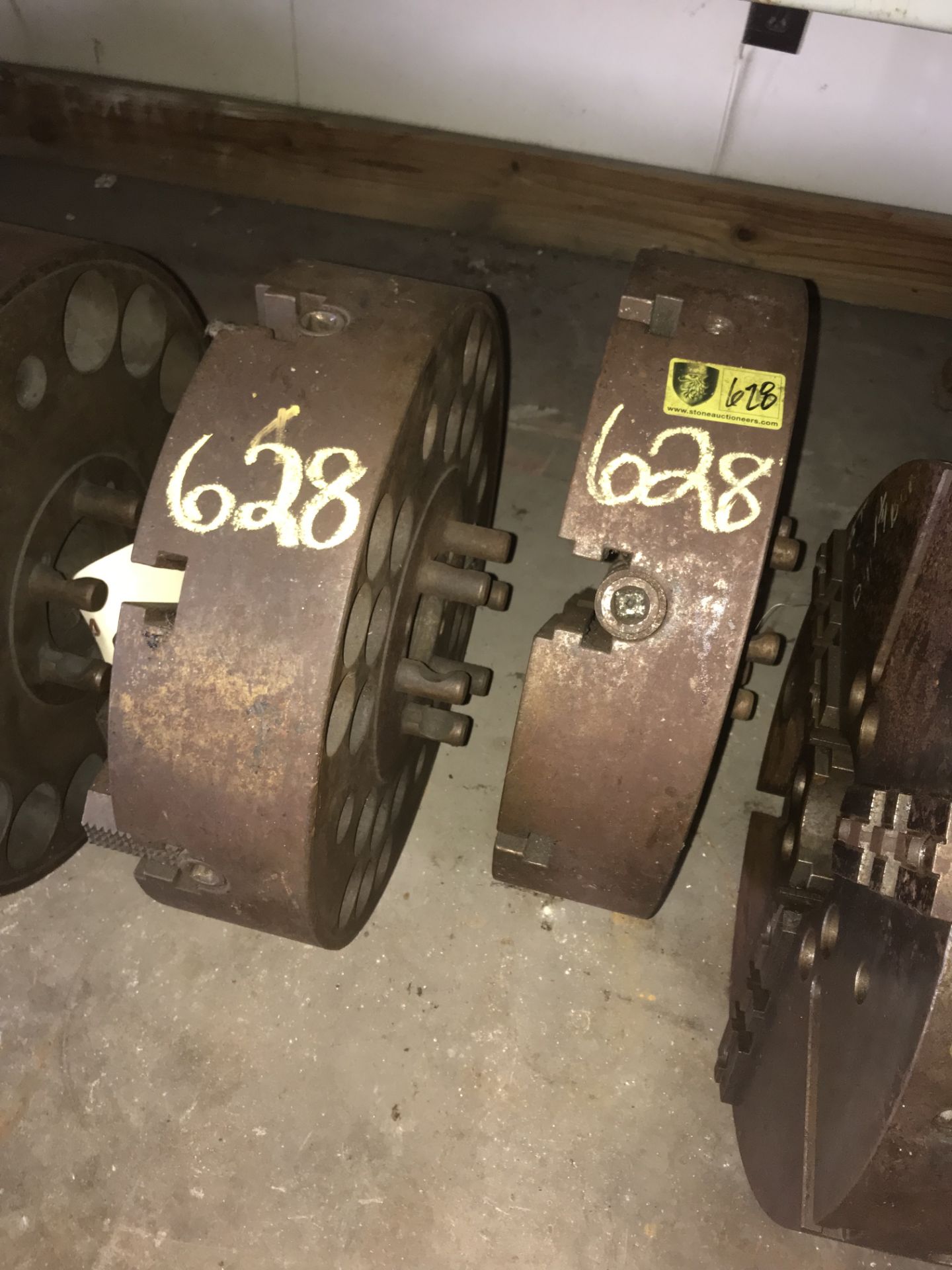 18" 3-jaw D1-6 Chucks, 3" hole - Image 2 of 2