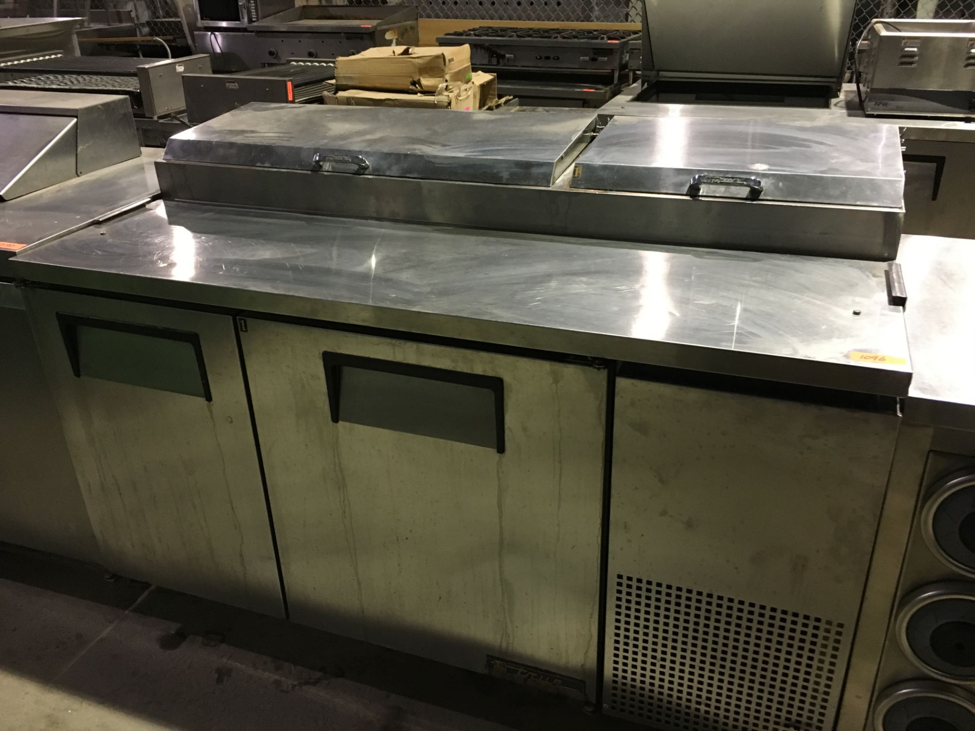 True 60" Refrigerated Pizza Prep-Table - TPP-60 - Condition Unknown, Removed Working