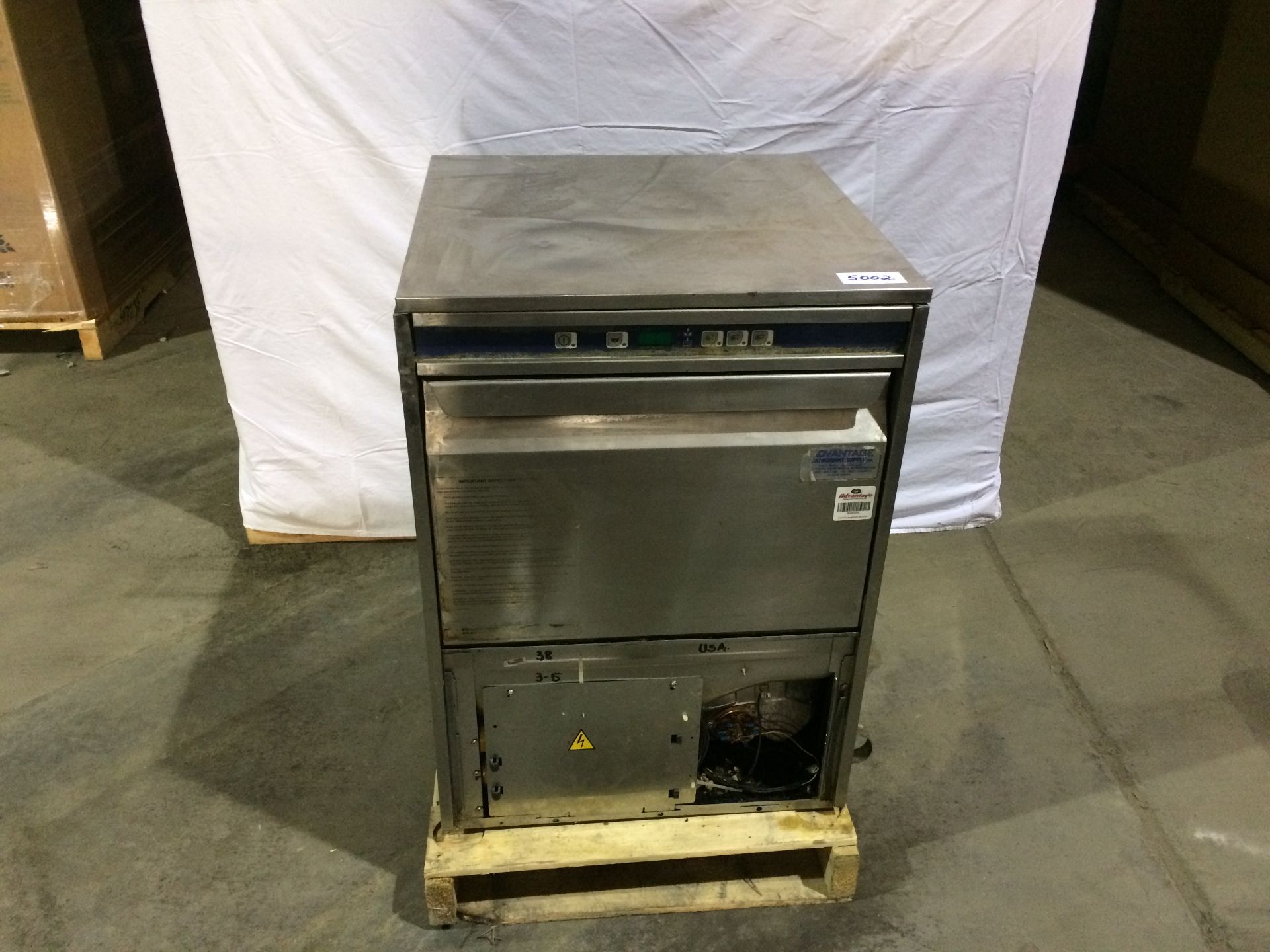 Undercounter Dishwasher, Parts Purchase or refurb required - as is