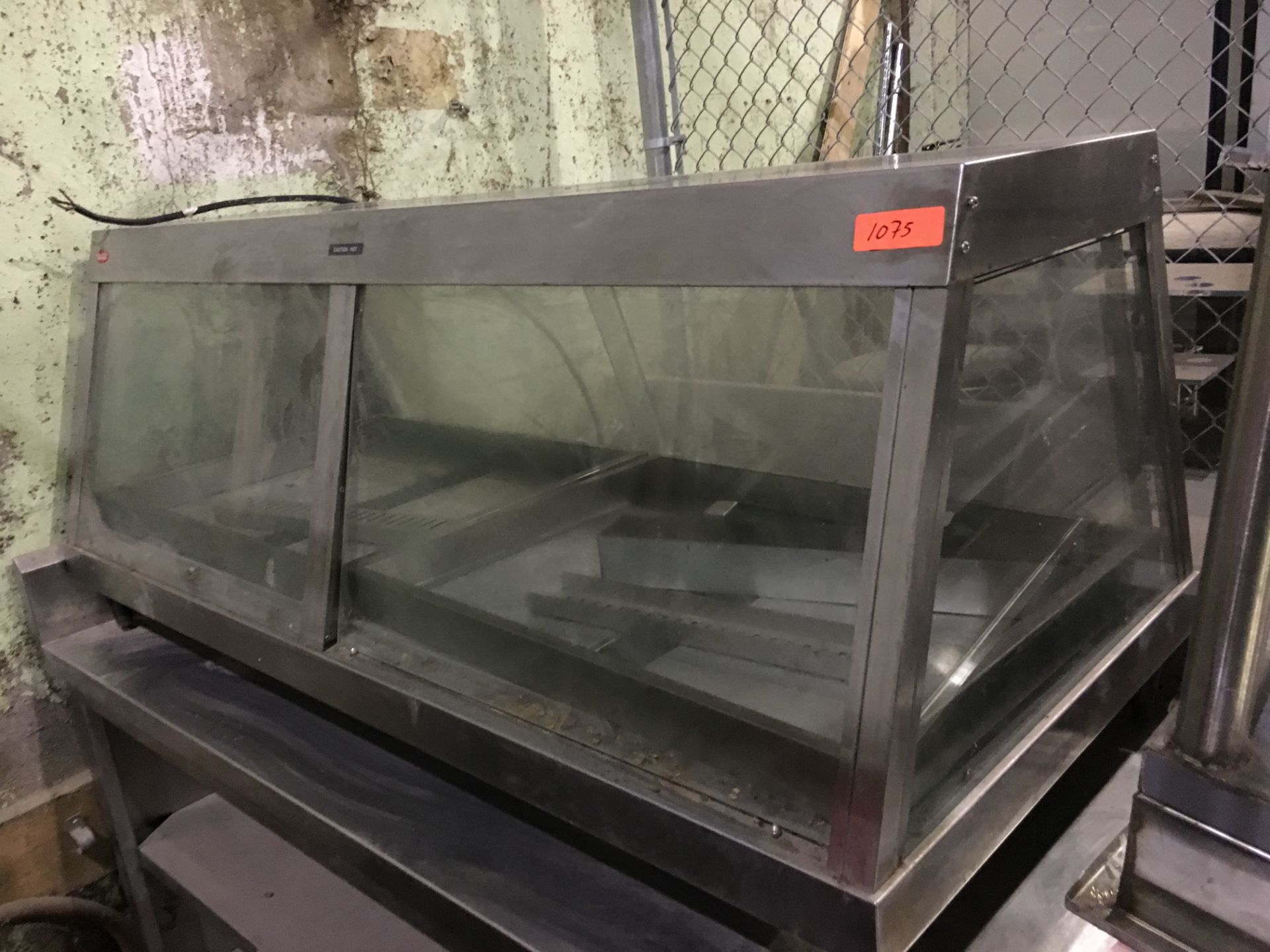 Hatco Heated Display Unit - 58 x 26 x 25 - Condition Unknown, Removed Working - Image 2 of 3