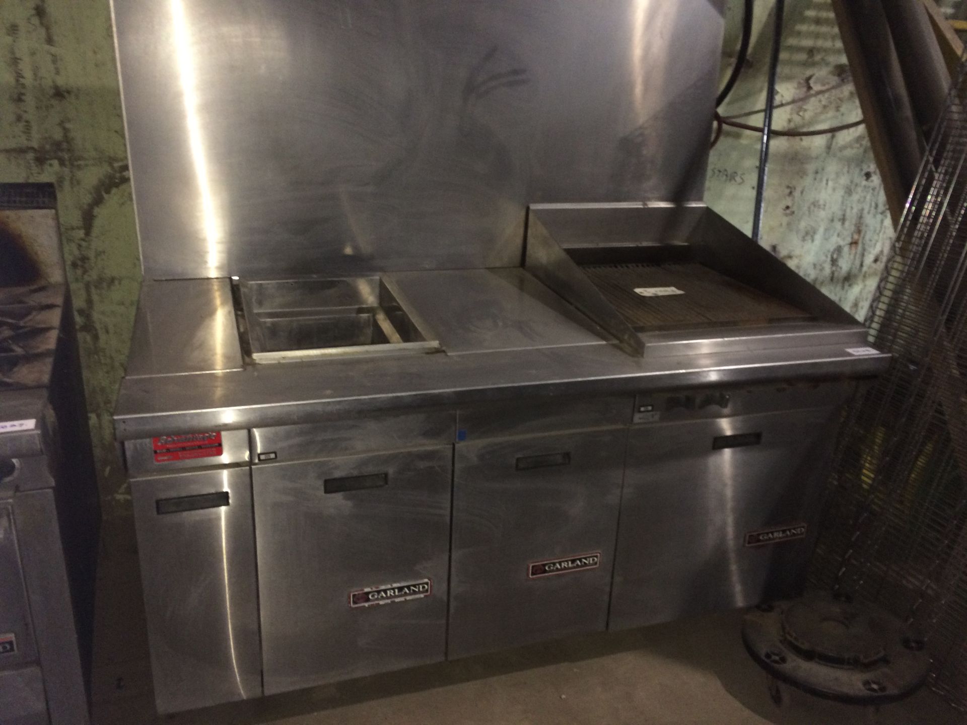 Banked Garland custom cook centre, c/w deep fryer and charbroiler, Parts Purchase or refurb