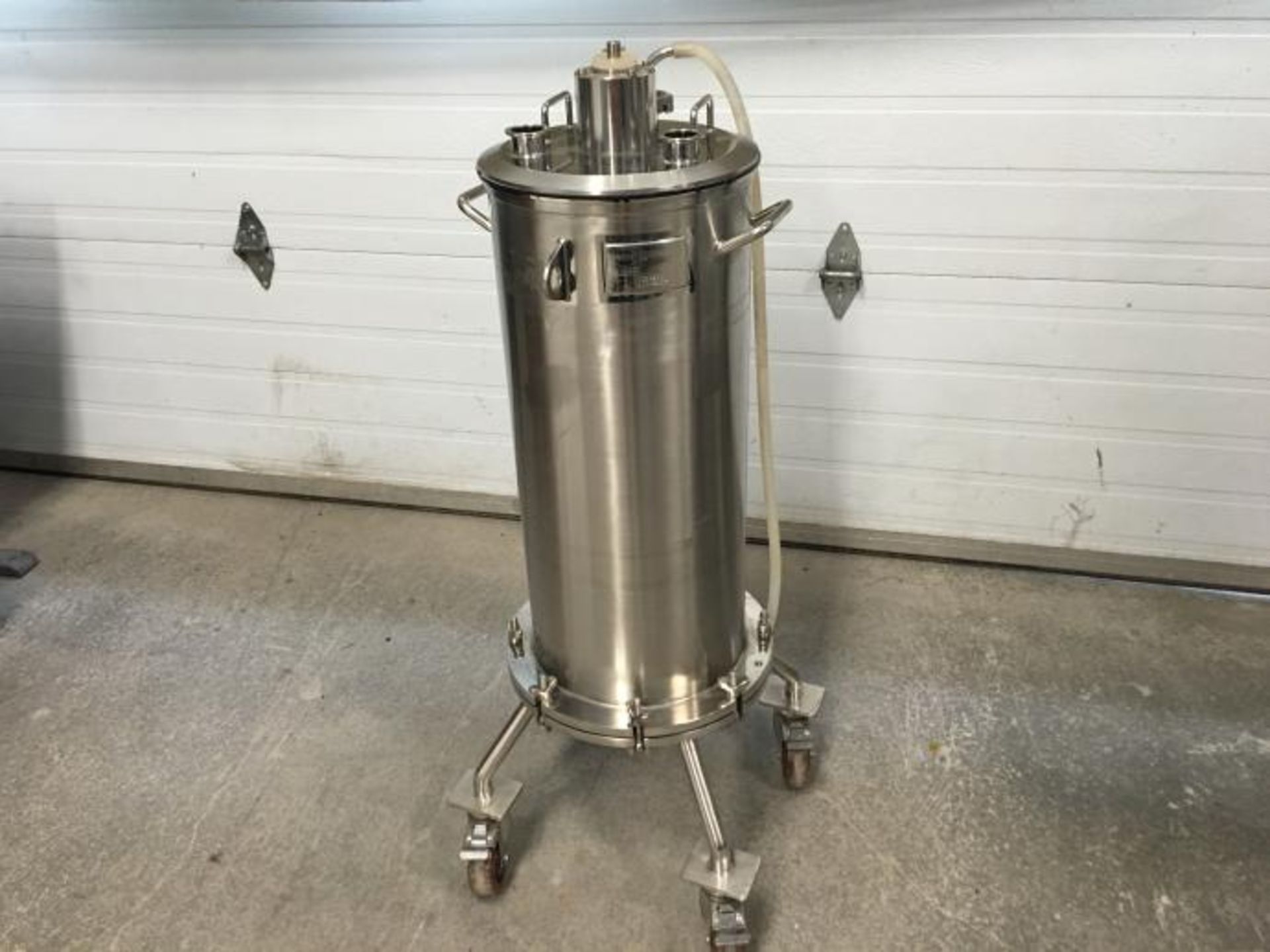 FILTRE BRASSEUR EN INOX largeur: 12 po hauteur: 41.5 po - Brewer filter in stainless steel Width: