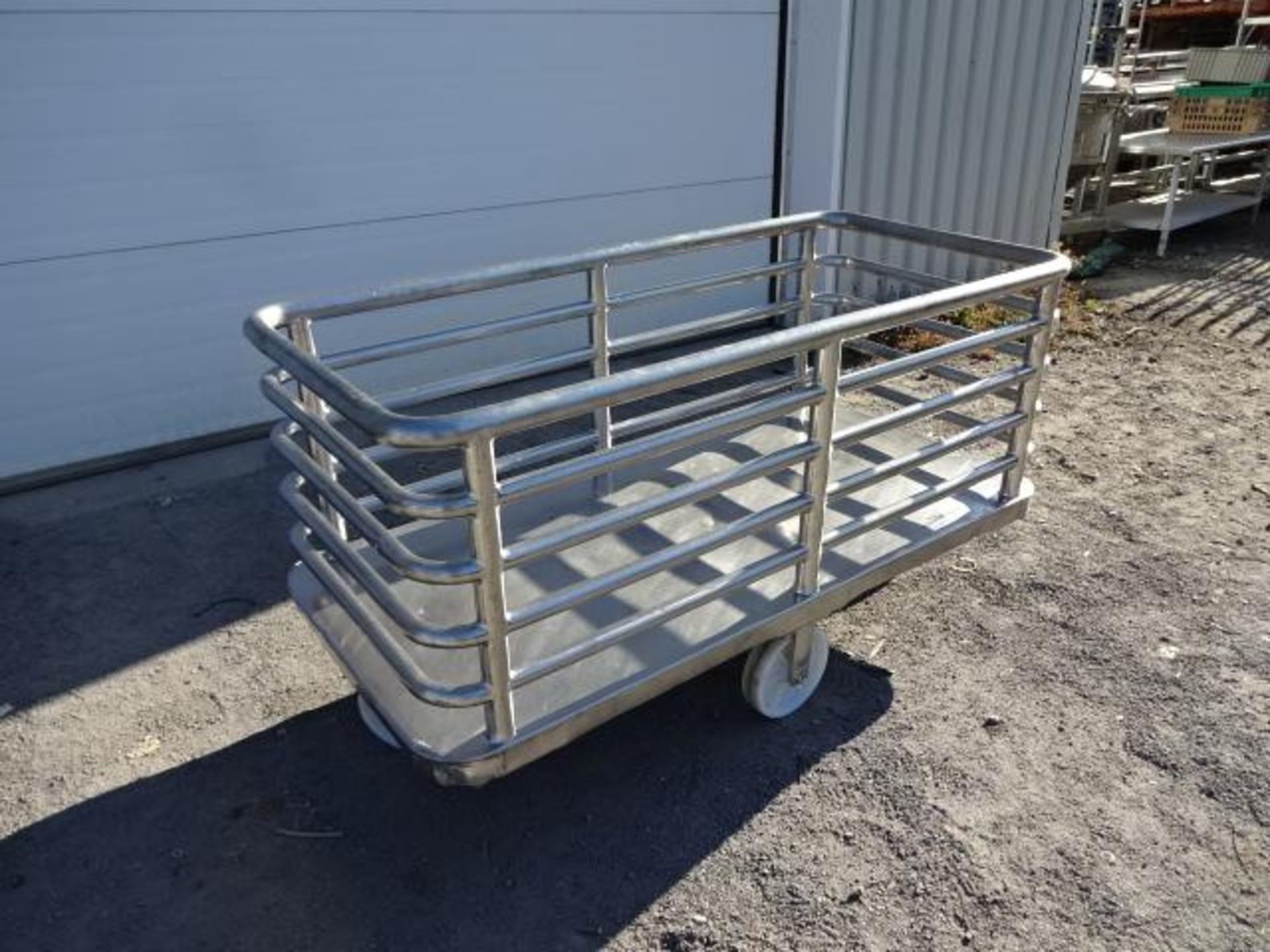 Chariots en inox - Stainless steel trolleys - Image 2 of 5