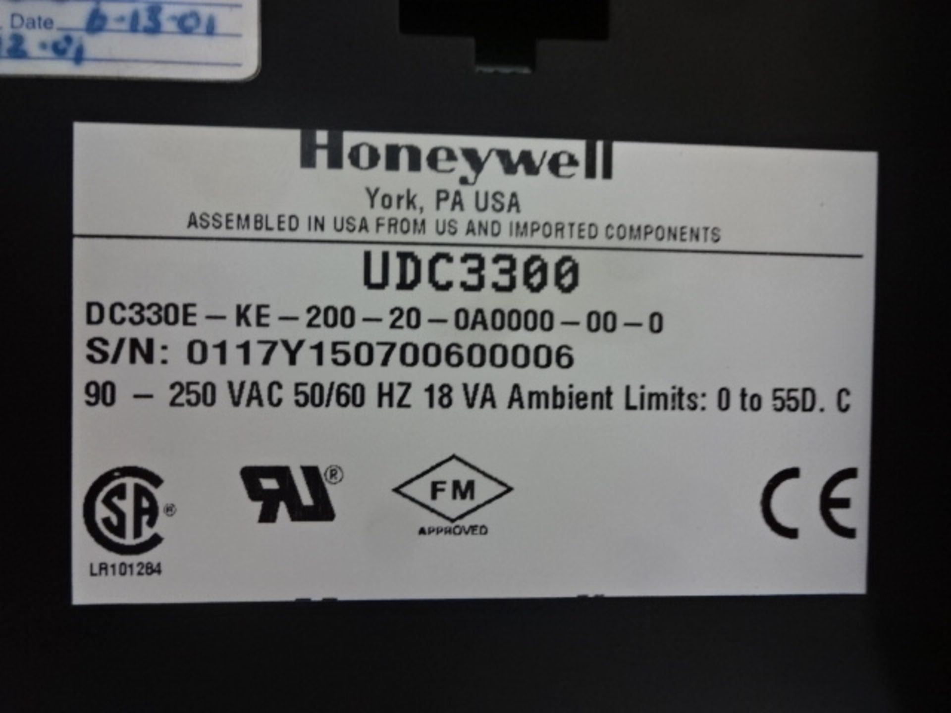 Contrôleur de température HONEYWELL UDC3300 - HONEYWELL UDC3300 TEMPERATURE CONTROLLER - Image 3 of 4