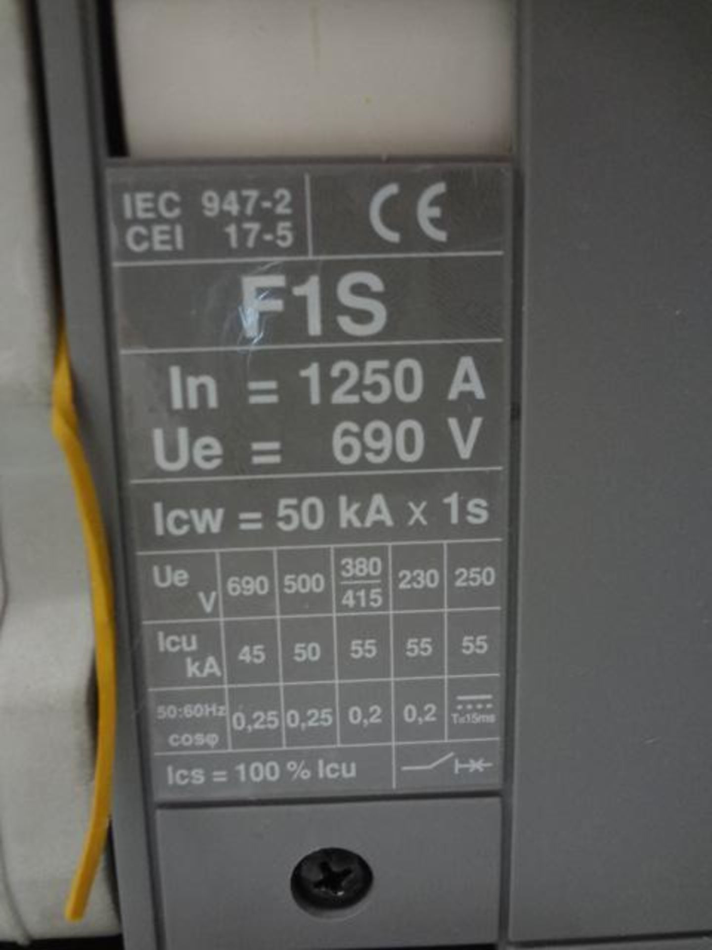 DISJONCTEUR / INTERUPTEUR 1250 AMP DE MARQUE ABB - BREAKER CIRCUIT BREAKER 1250 AMP ABB BRAND - Image 3 of 4