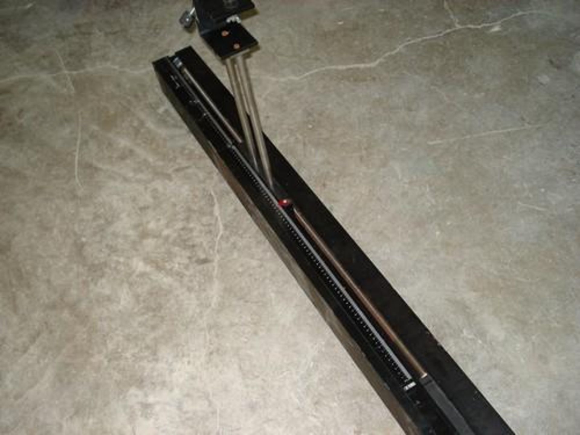 ACTUATOR LINEAIR 36 ", 12 VOLT.FUNCTIONAL, SOLD WITHOUT DRIVE.