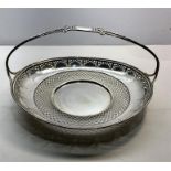 Antique pierced Sterling Silver fruit basket hallmarked sterling measures approx 26cm by 24cm weight