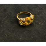 18ct gold yellow stone Ring set with 3 large faceted yellow stones in hallmarked 750 gold weight of