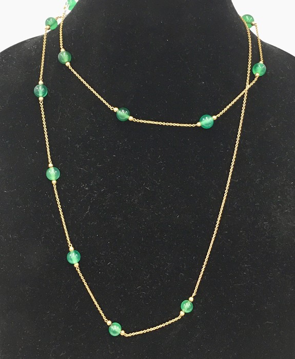 gold and green stone bead necklace - Image 2 of 2