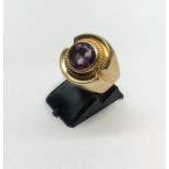 18ct Gold Stone set Ring set with amethyst coloured stone
