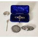 A selection of antique jewellery, to include a boxed 14ct gold brooch, opal stick pin and 3 Victoria