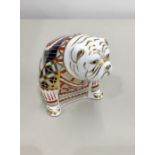 Royal Crown Derby Paperweight British bulldog gold stopper no box in good condition