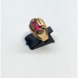 18ct Gold Stone set Ring set with Red coloured stone