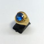 18ct Gold Stone set Ring set with blue coloured stone