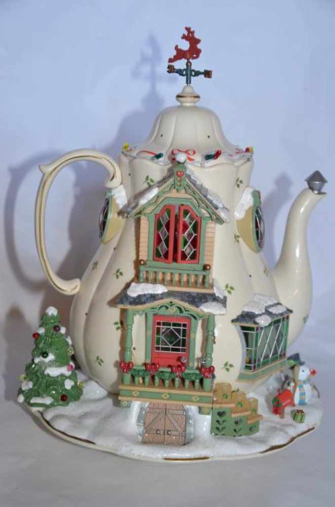 ENESCO Musicbox "Holiday Bungalow - Twas The Night Before Christmas" ENESCO Musicbox "Holiday - Image 3 of 5