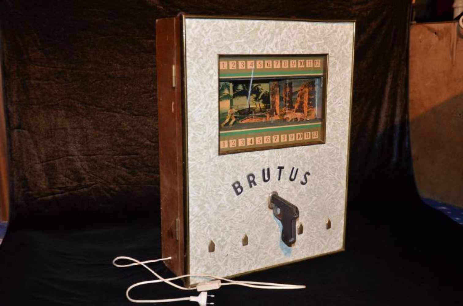 BRUTUS, historical German amusement machine BRUTUS, historical German amusement machine electro-