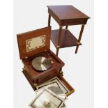 Reuge Disc Music Box AD 41 Reuge Disc Music Box AD 41 for discs with diameter 11,0 in in walnut burl