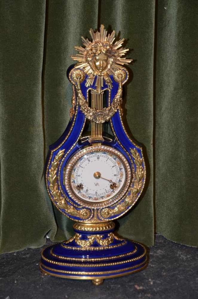 Museum replica of the famous Marie-Antoinette-Clock Museum replica of the famous Marie-Antoinette-