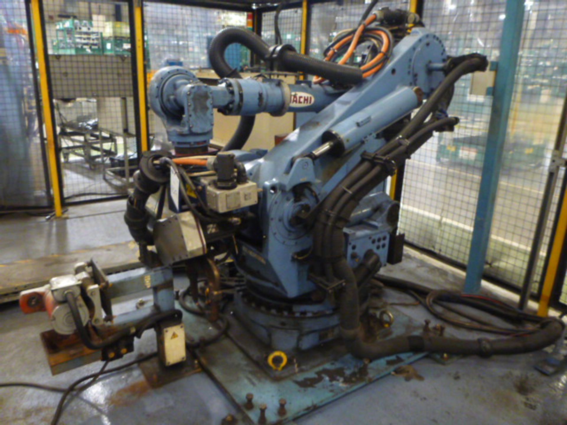Nachi SF130F-01 Robotic Spot Welding Machine (1997) (Cell AM07)
