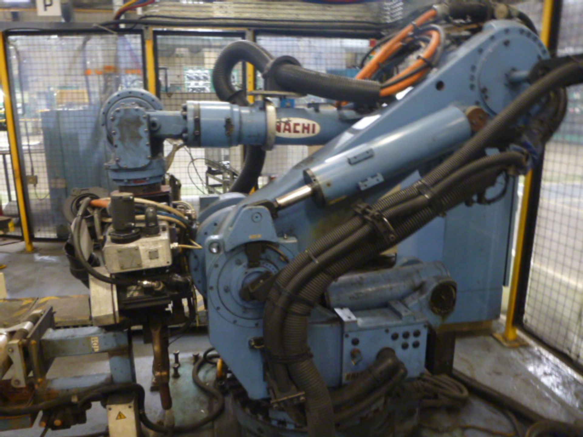 Nachi SF130F-01 Robotic Spot Welding Machine (1997) (Cell AM07) - Image 2 of 8