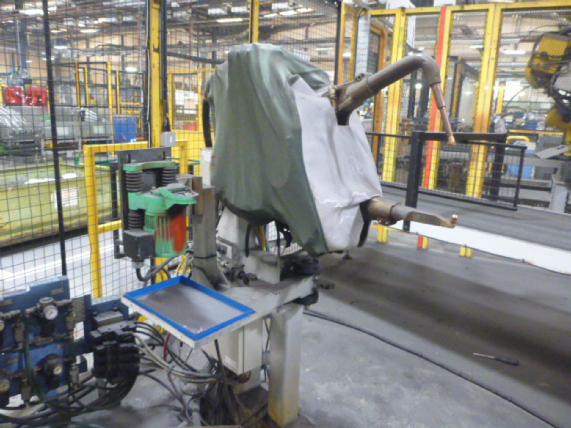 Fanuc S-430i Pick & Place Robot (2001) FM04 - Image 5 of 7