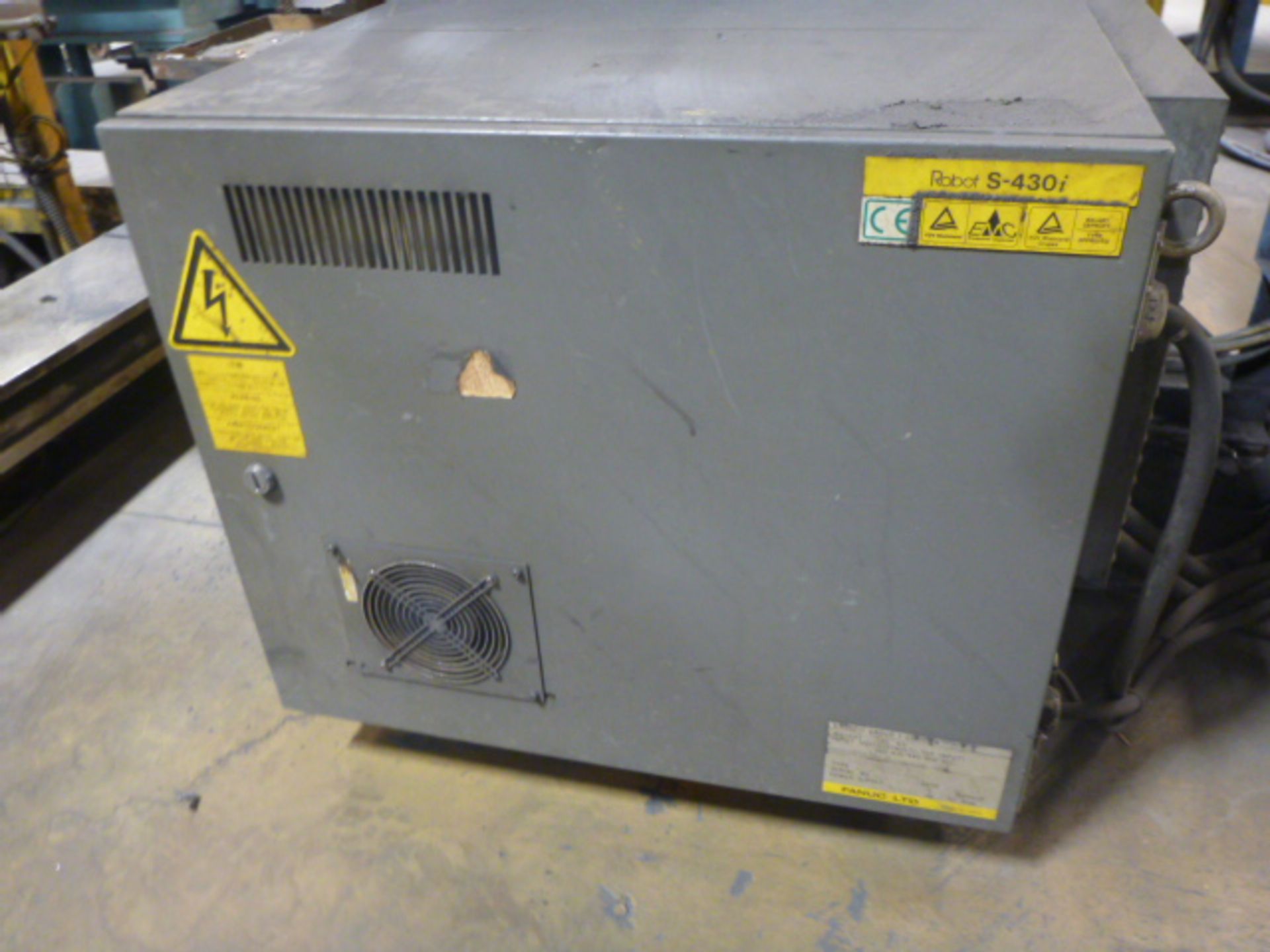 Fanuc S-430iW Robotic Spot Welder (2001) CS01 - Image 5 of 9