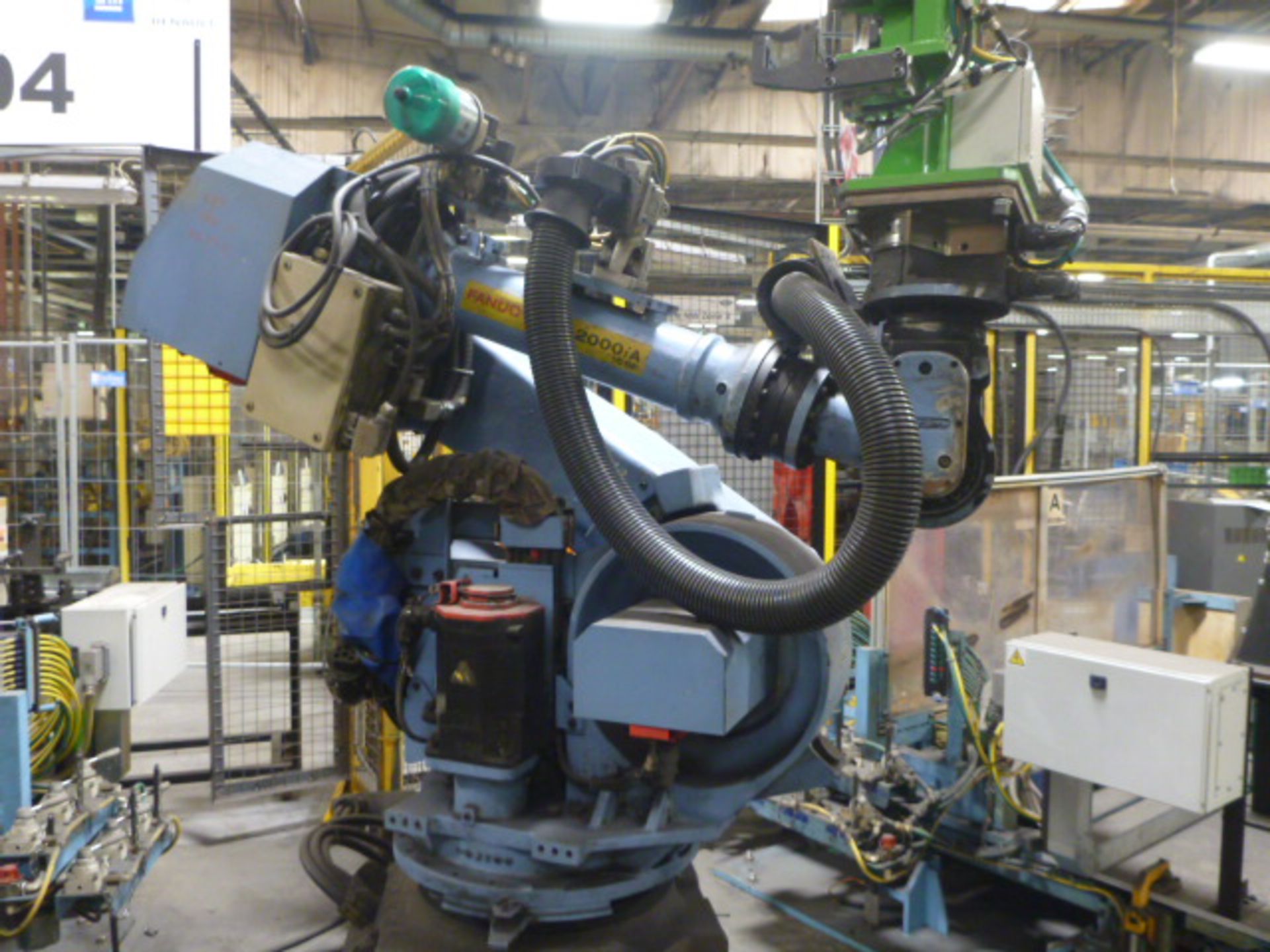 Fanuc R-2000iA Pick & Place Robot (2001) FM04