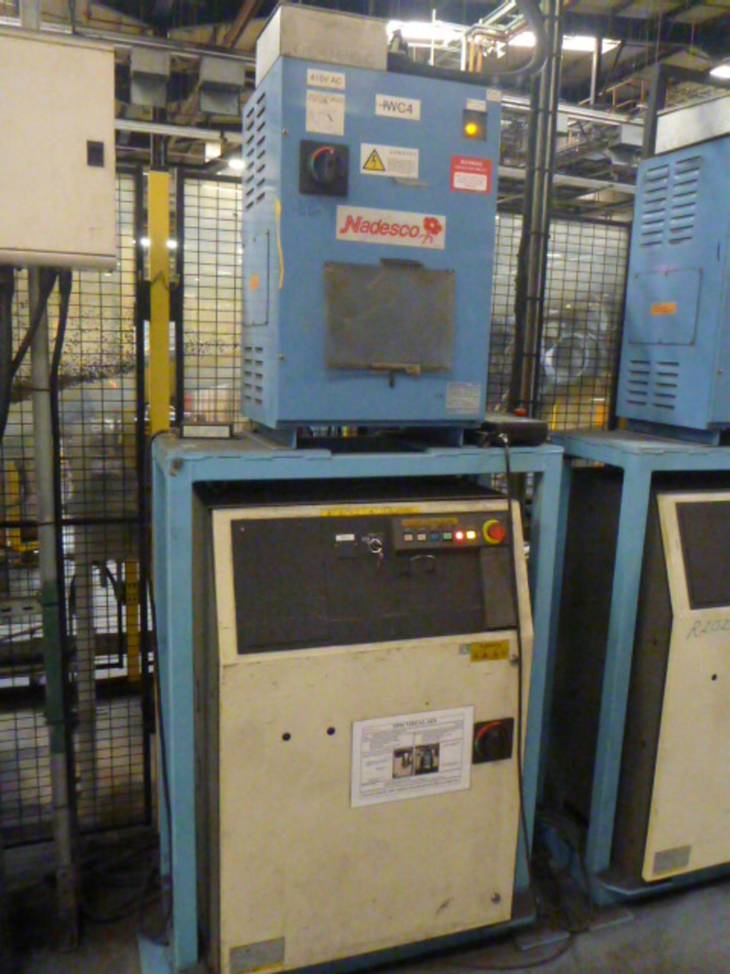 Fanuc R-2000iA Robotic Pick & Place with Fixed Spot Welder (2001) GS06B - Image 5 of 9