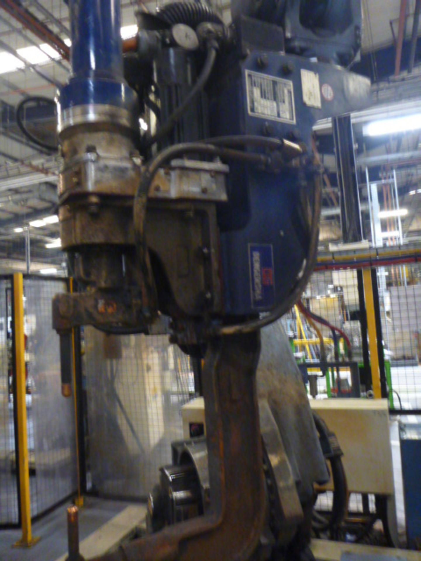 Nachi SF133-02 Robotic Spot Welder (2000) AM06 - Image 4 of 11