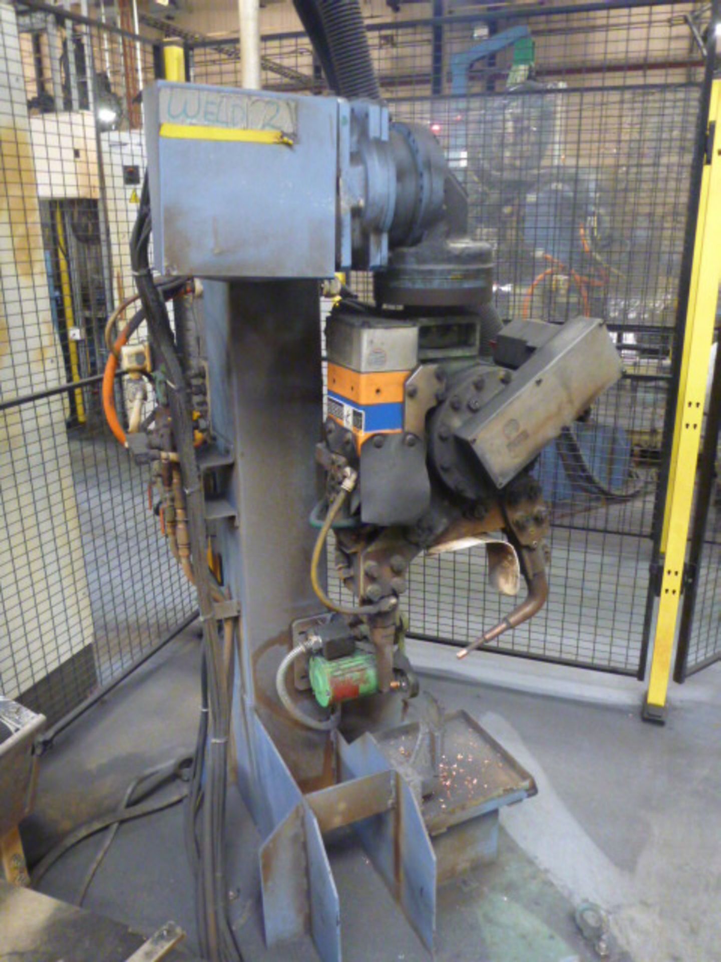 Fanuc R-2000iA Robotic Pick & Place with Fixed Spot Welder (2006) GS06A - Image 5 of 9