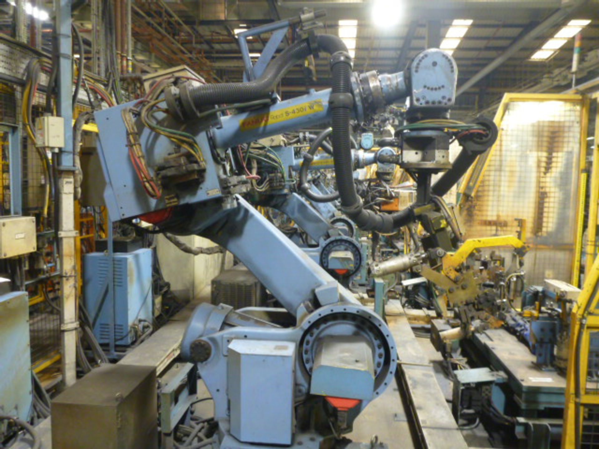 Fanuc S-430iW Pick & Place Robot (2000) CM02