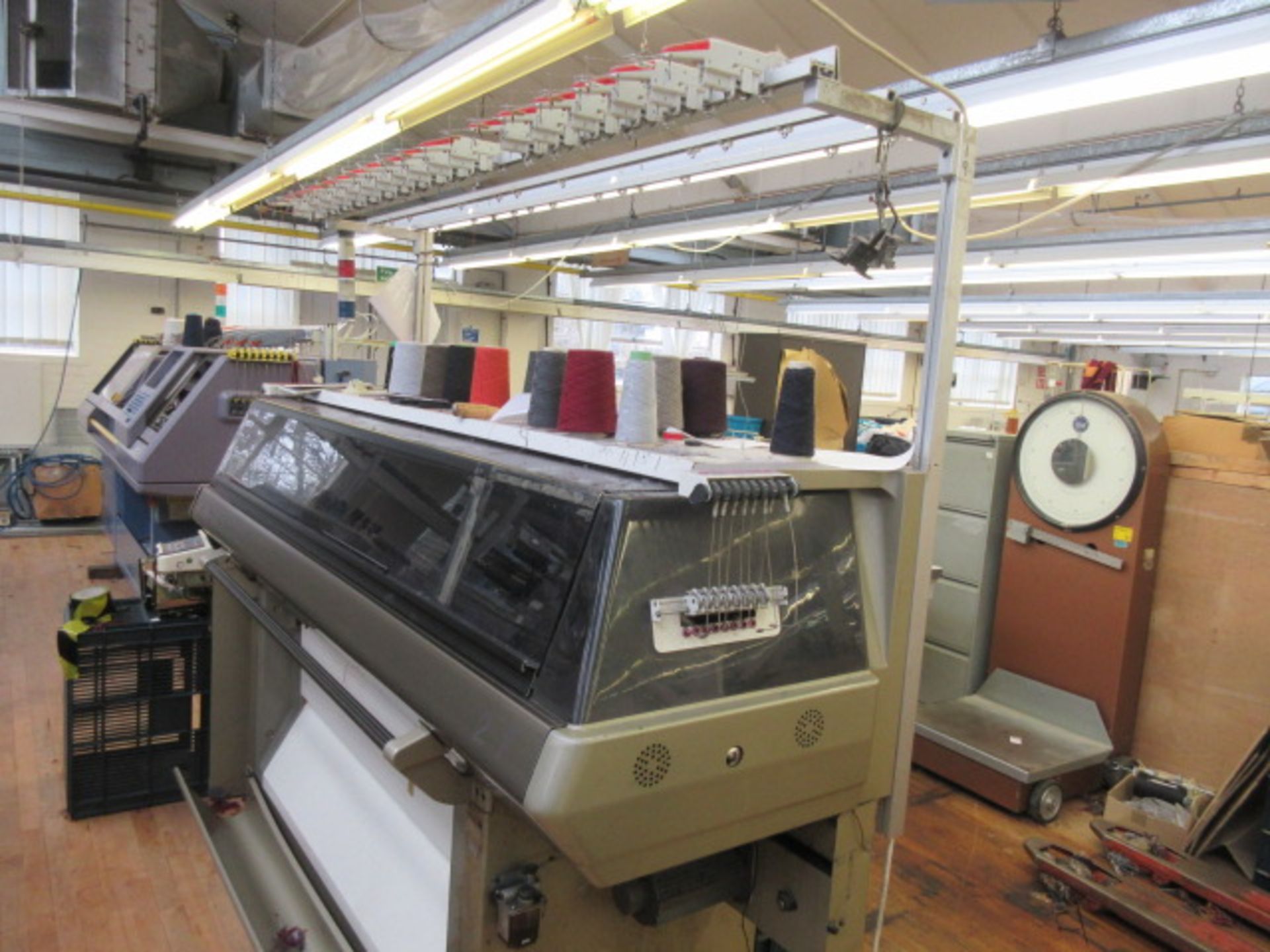 Shima Seiki SES 122FF 7gg knitting machine