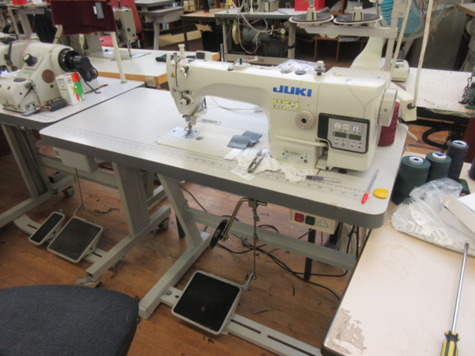 Juki DDL-8700A-7 sewing macine (2012)