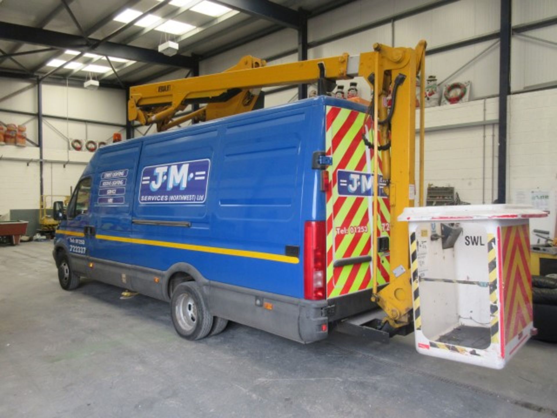 Iveco Daily 50C14 van (2005) with Versa Lift access platform - Image 3 of 9