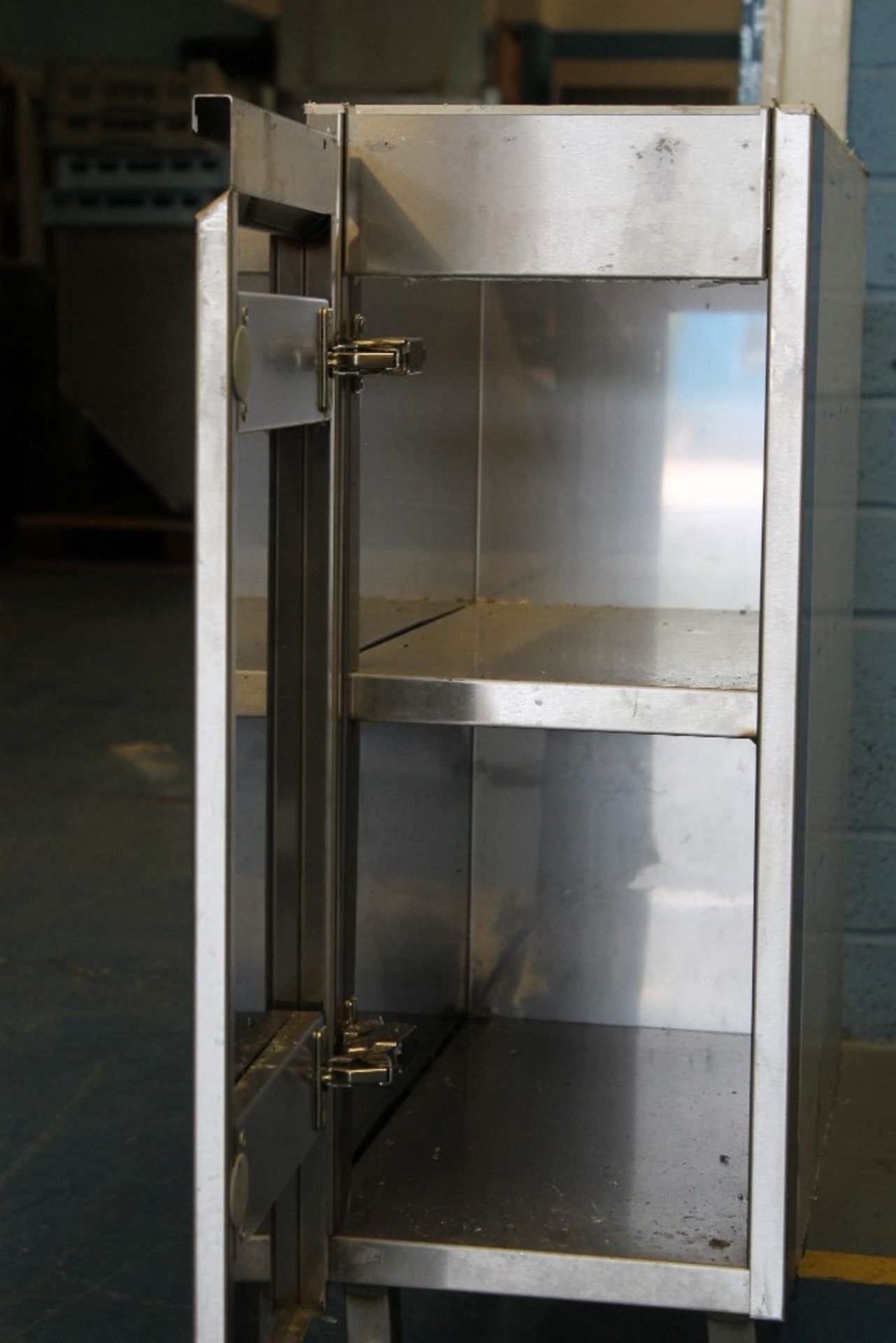 Stainless Steel Catering Cupboard with 1 Shelf – NO VAT W30cm x H88cm x D60cm - Bild 2 aus 2