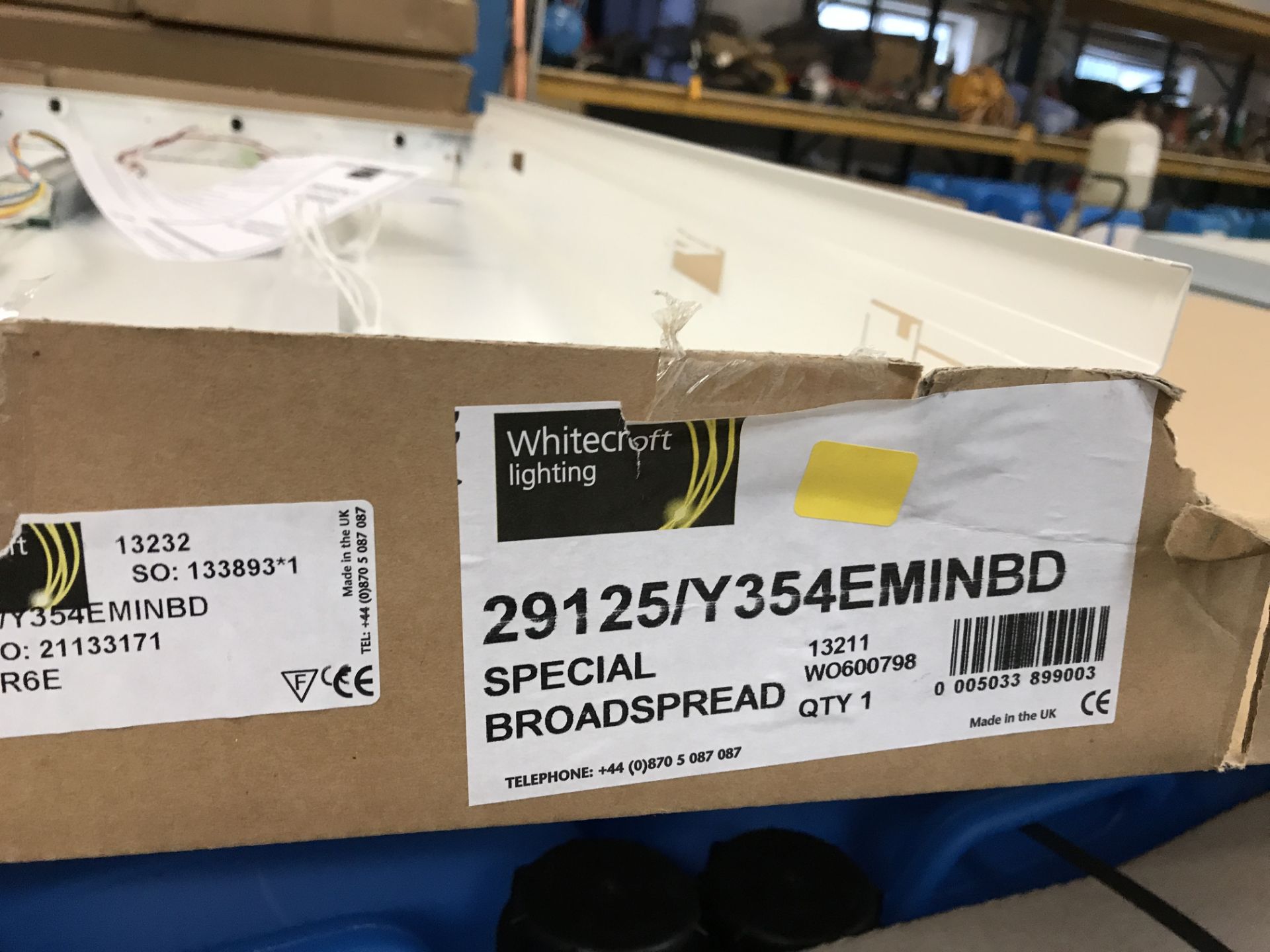 Whitecroft Lighting - 20 x Industrial / Office Light Units – NEW – 29125/Y354EMINBD – Surplus