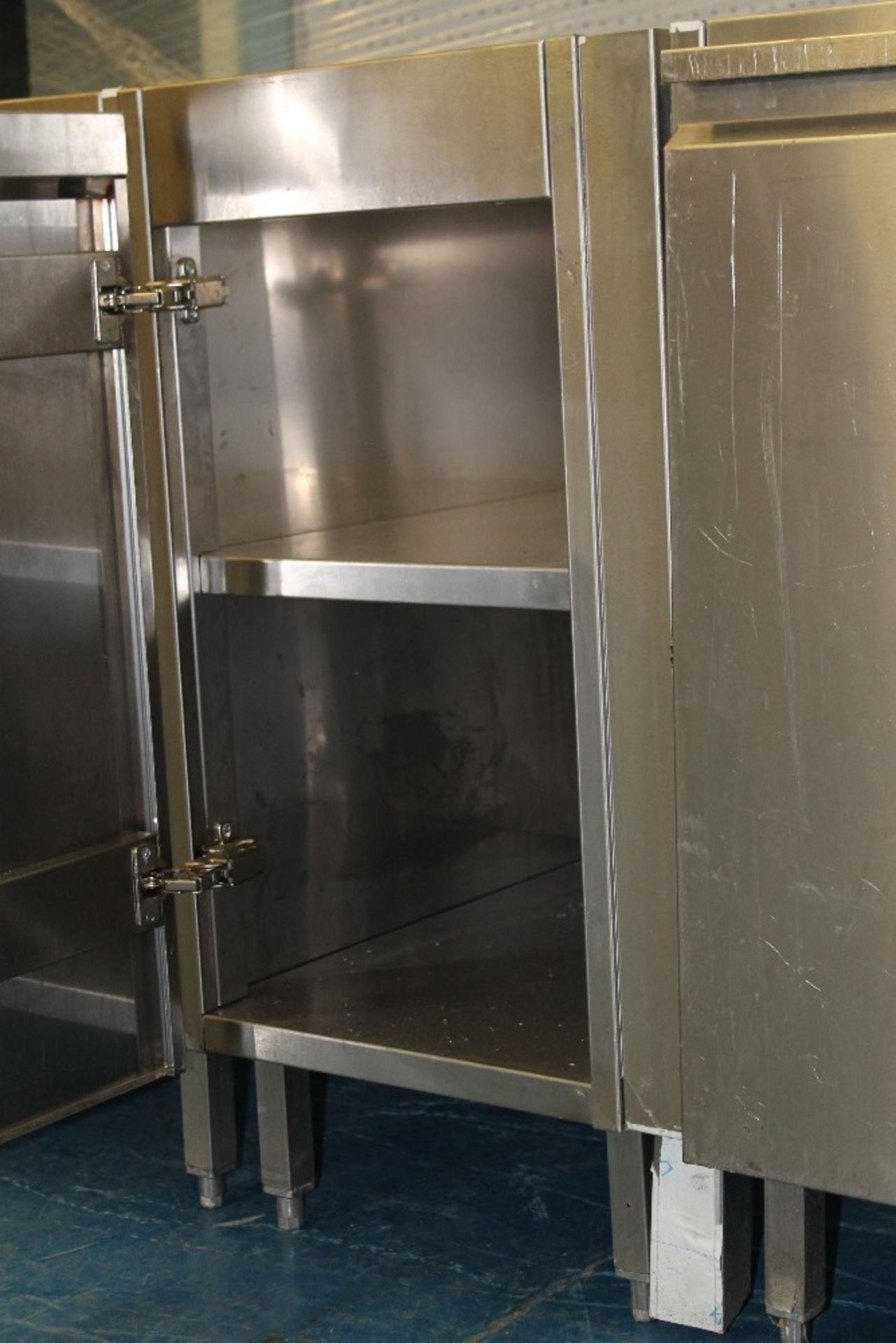 Stainless Steel Catering Cupboard with 1 Shelf – NO VAT W40cm x H88cm x D60cm - Bild 2 aus 2