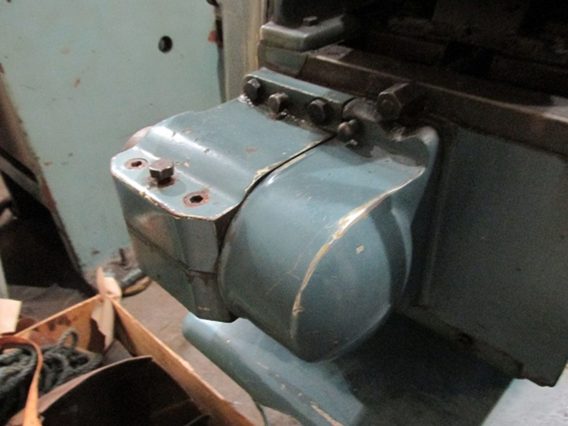 Jones and Shipman 1300 Cylindrical Grinder - Image 17 of 19