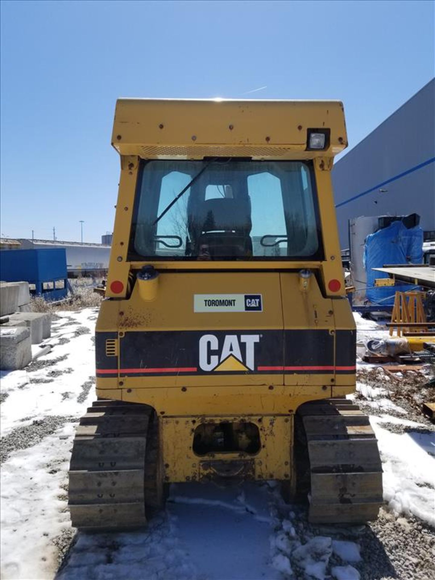 Caterpillar Crawler tractor, Model: D4G XL, Serial Number: CAT00D4GCHYD01417, Year: 2006 (Subject - Image 4 of 13