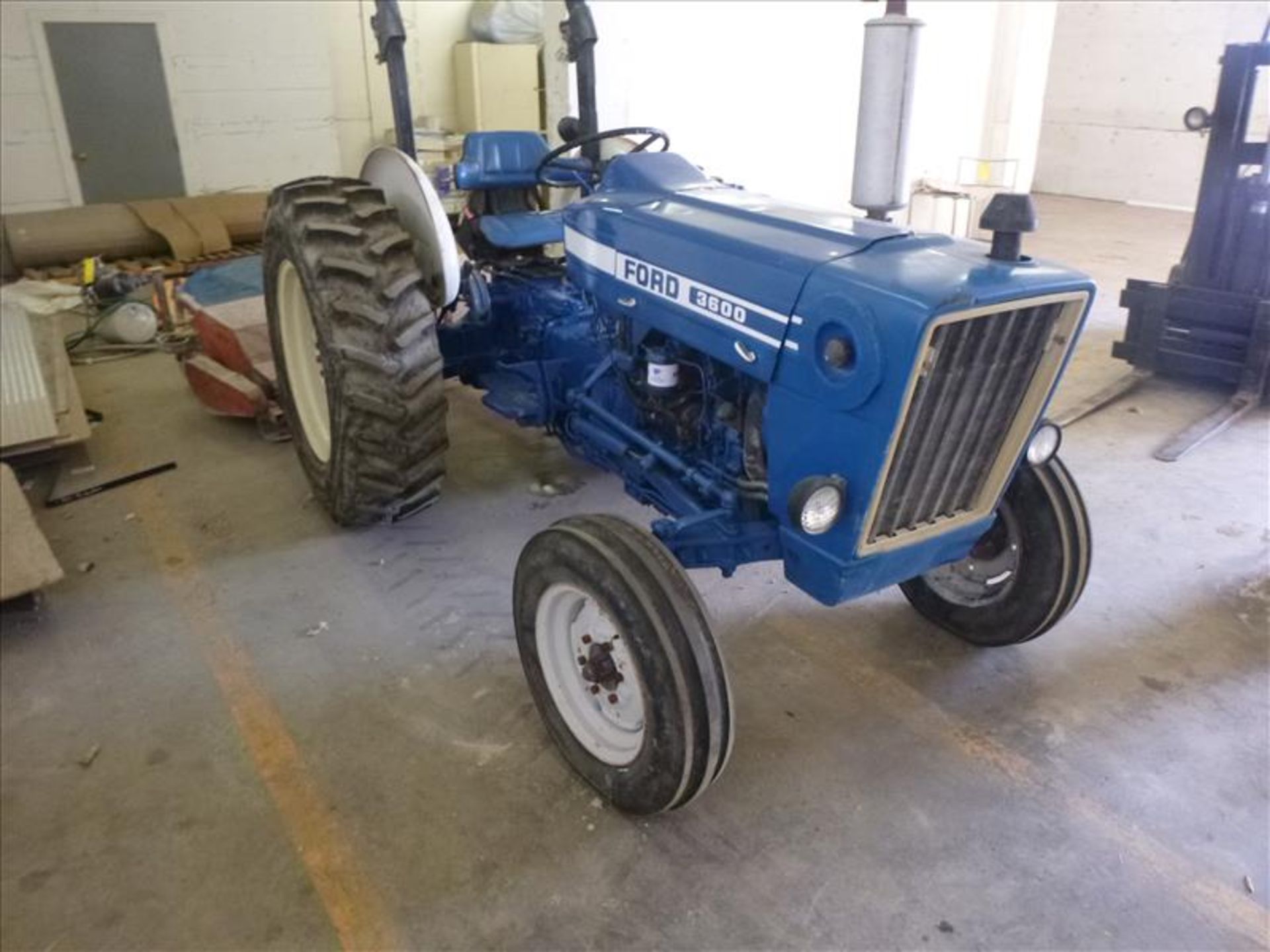 Ford tractor, model 3600 (Rolling Stock) - Image 2 of 3