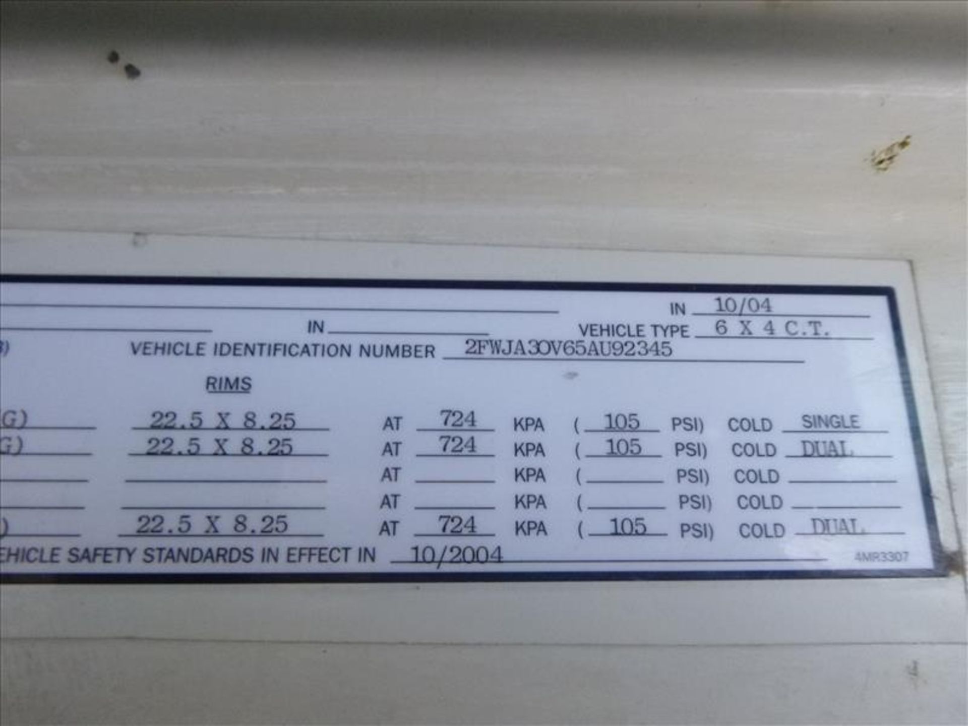 2004 Sterling tandem axle diesel tractor, v.i.n. 2FWJA3OV65AU92345, lic. no. 4670NK, odometer - Image 4 of 4