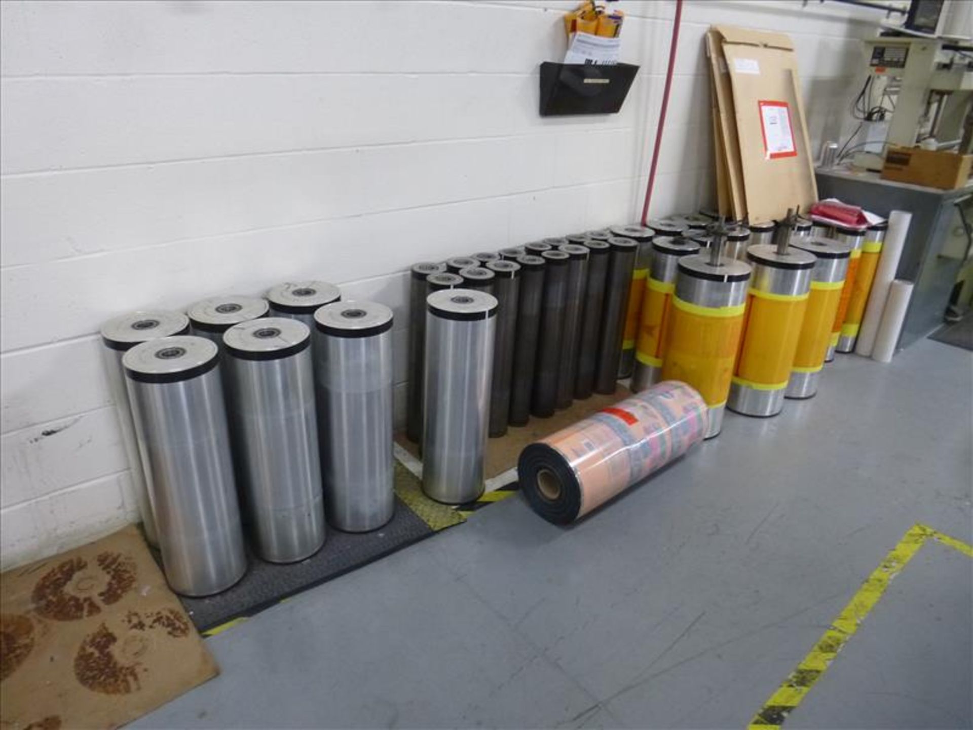 Print Cylinders for Comco Presses (Lot 2A & 2B) - See pdf for complete description. - Image 2 of 7