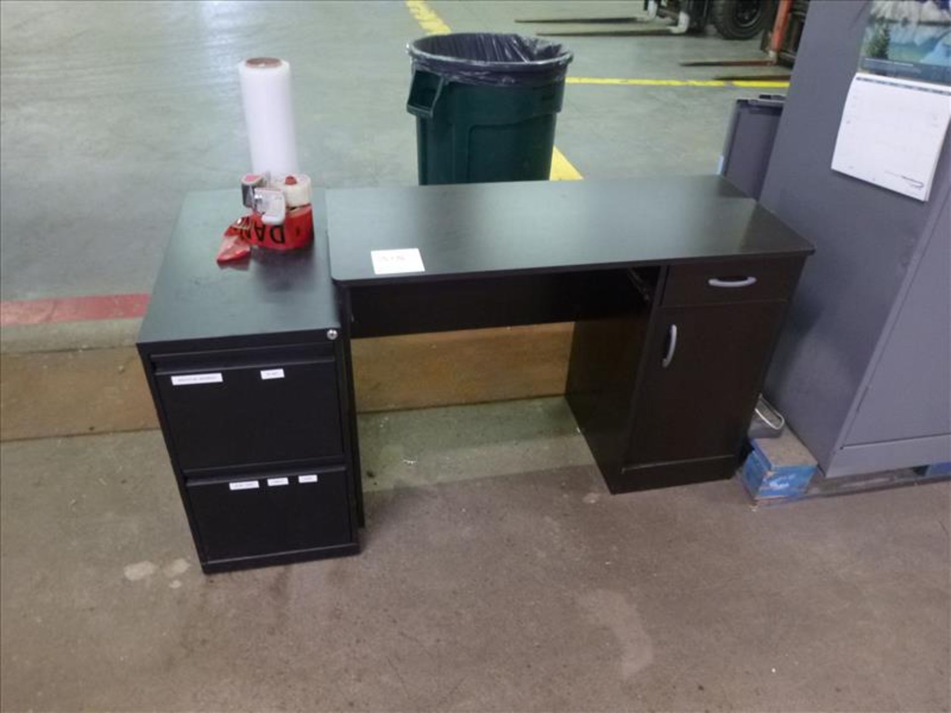 desk & filling cabinet [PR]