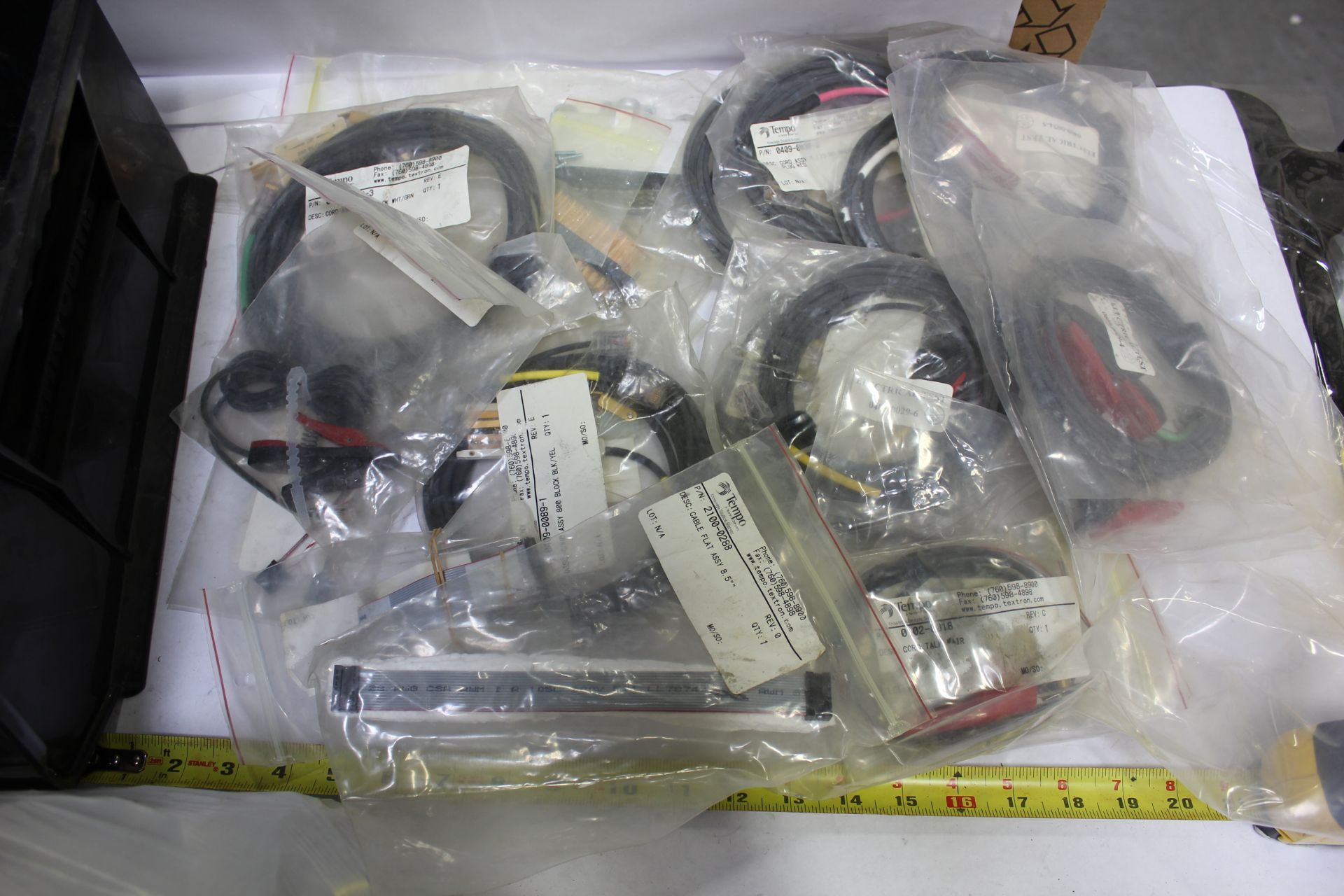 LOT OF CONNECTORS, PLUGS, CABLES - Image 7 of 7